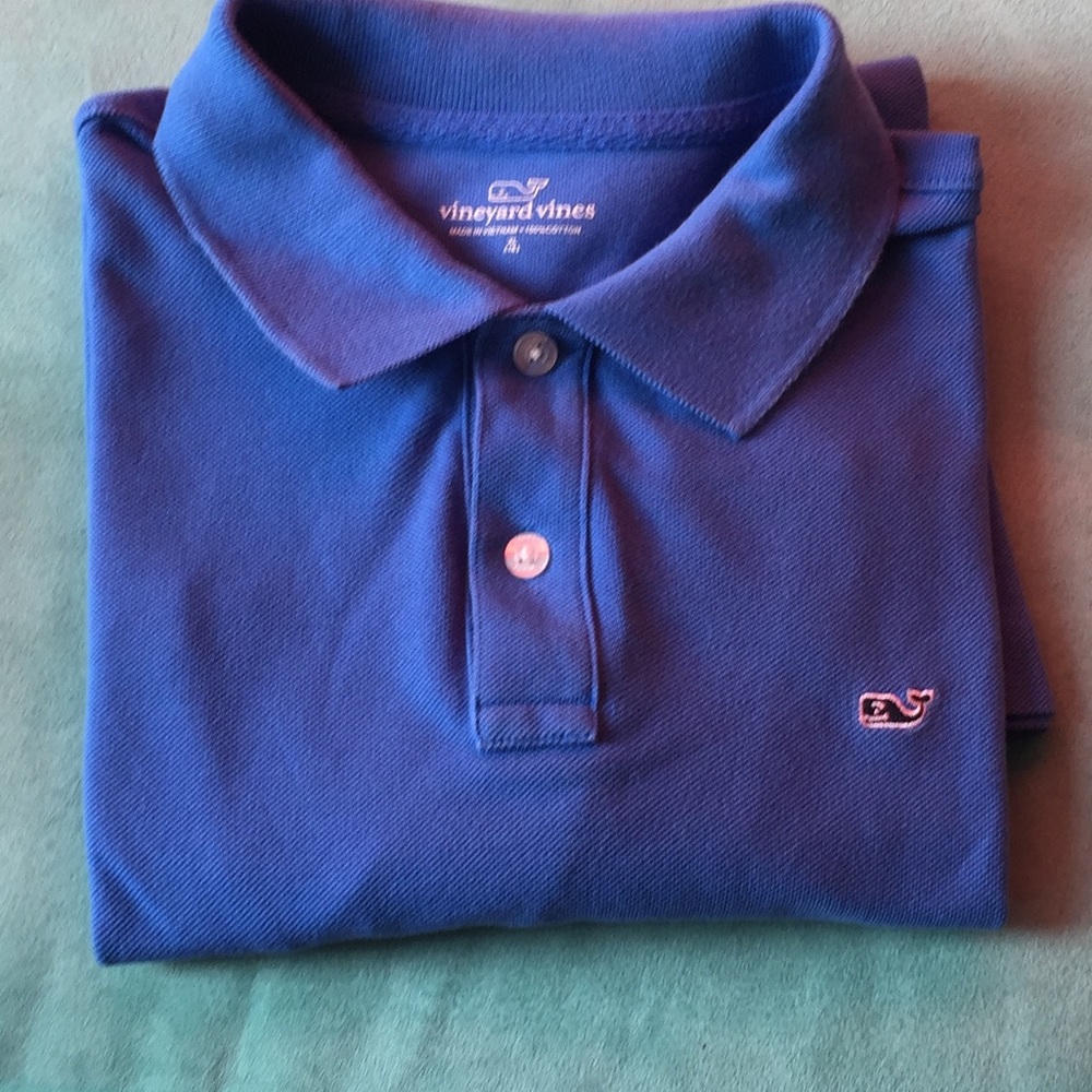 Vineyard vines polo shirt